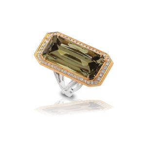 Ring, Gold and Platinum, 26.80 cts. Radiant Zultanite®
