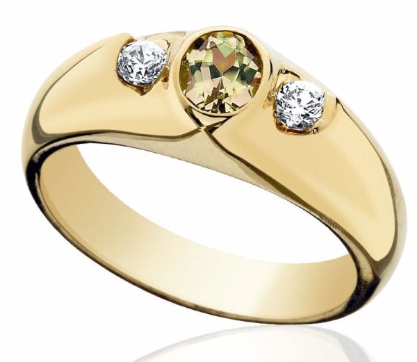 Ring, Yellow Gold 5x4mm Oval Zultanite®