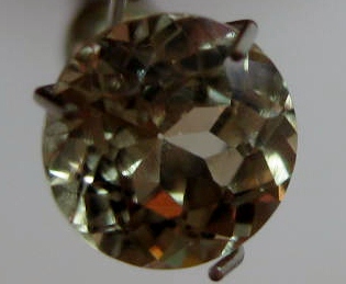0.76 cts. Zultanite® Round Cut 5.5mm - Image 3