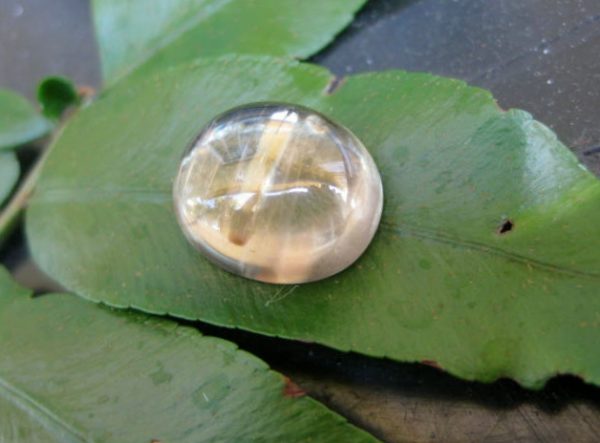 12.03 cts. Zultanite® Cabochon Oval Cut 14x12mm - Image 5