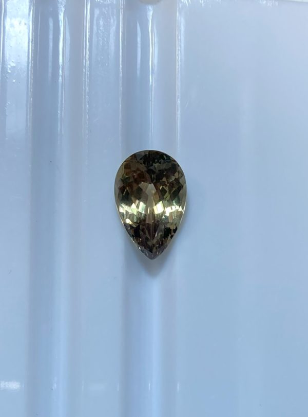 Zultanite® Wobito Pear Shape, 5.50 carats