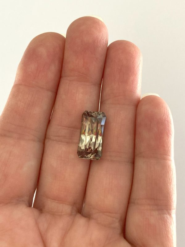 12.98 cts. Zultanite® Deep Arch Radiant by Stephen Kotlowski - Image 4