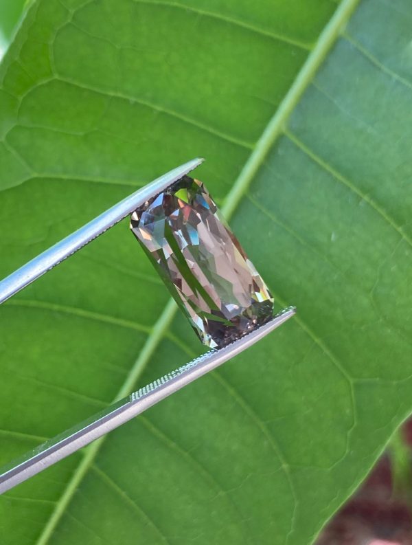 12.98 cts. Zultanite® Deep Arch Radiant by Stephen Kotlowski - Image 3
