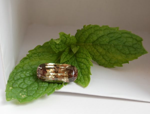 8.94 cts. Zultanite® Barion Oval by Stephen Kotlowski - Image 7