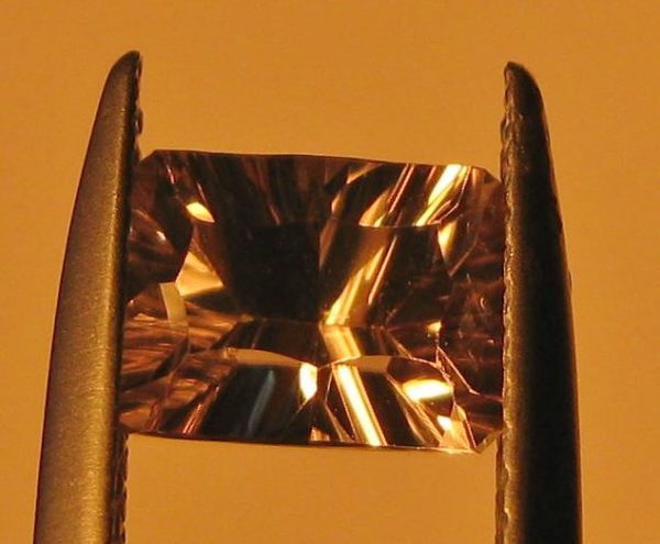 1.69 cts. Zultanite® Radiant Concave Cut 8x6mm - Image 3
