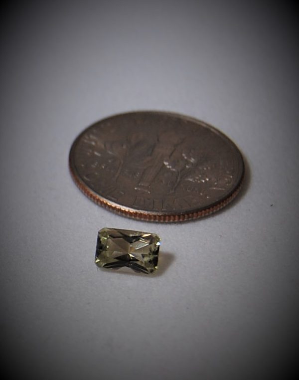 0.66 cts. Zultanite® Radiant Cut 6x4mm - Image 5