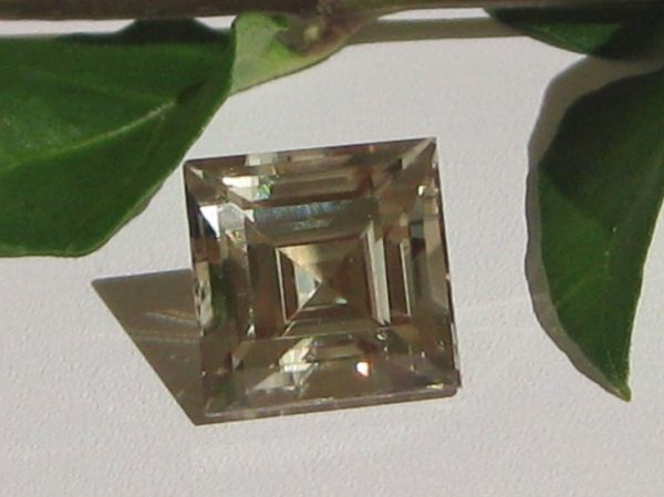 3.77 cts. Zultanite® Princess Step Cut 8.5mm - Image 8