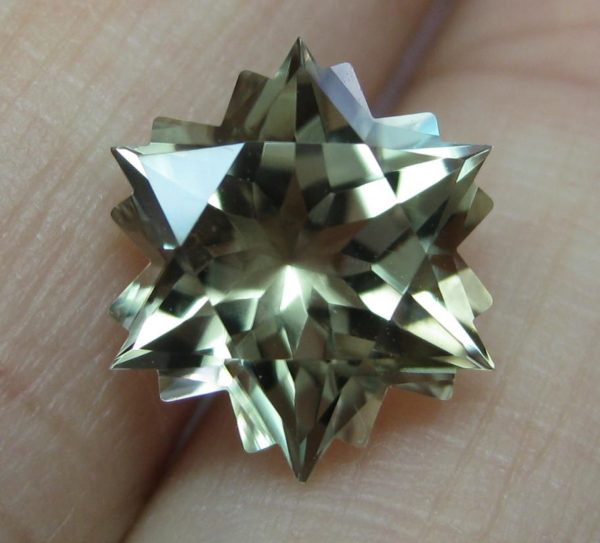 2.40 cts. Zultanite® Wobito Snowflake Gemstone 8 mm - Image 6