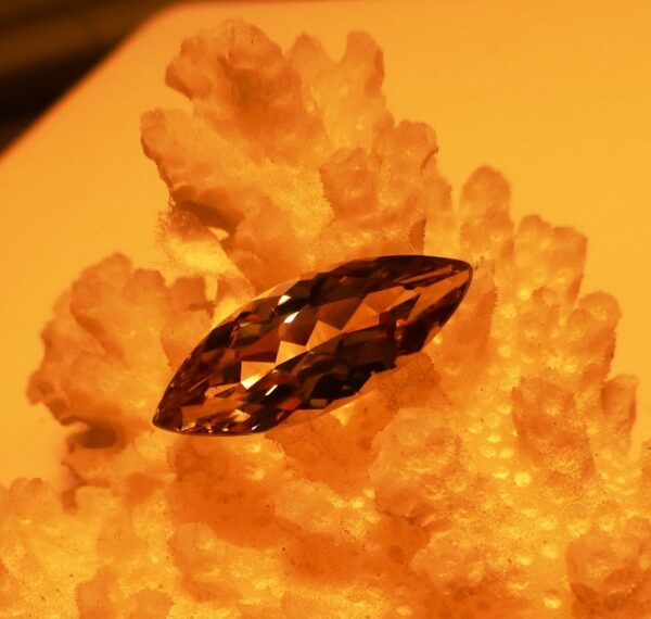 1.67 cts. Zultanite® Marquise Cut 13.6mmx5.3mm - Image 3