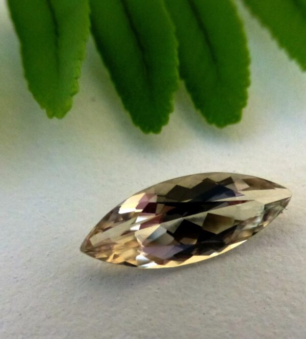 1.67 cts. Zultanite® Marquise Cut 13.6mmx5.3mm - Image 6