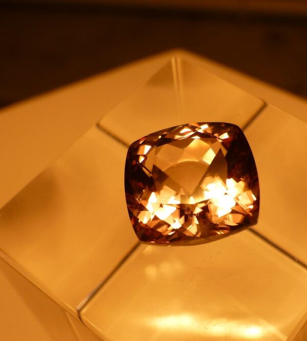 5.20 cts. Zultanite® Square Cushion Cut 10mm - Image 2