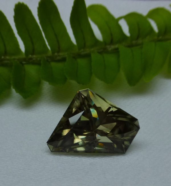 9.44 cts. Zultanite® Fancy Trapezoid, 17x12mm - Image 5