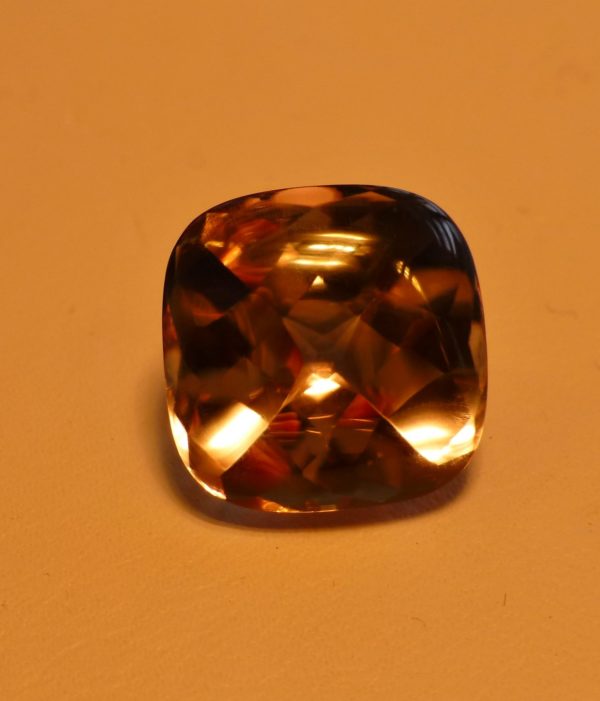 7.56 cts. Zultanite® Fancy Square Cushion 12mm - Image 4