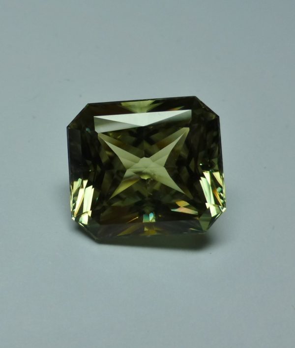 16.65 cts. Zultanite® Wobito Modified Emerald Cut, 15.7x14mm - Image 6
