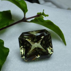 16.65 cts. Zultanite® Wobito Modified Emerald Cut, 15.7x14mm