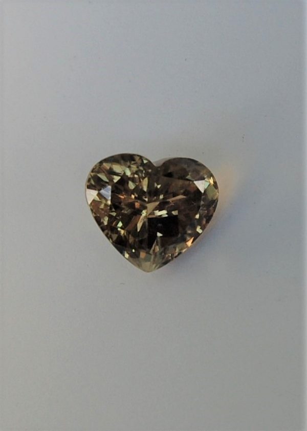 10.56 cts. Zultanite® Heart Shape Cut, 14x12mm - Image 12