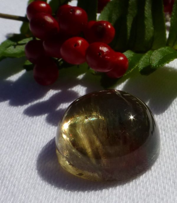 21.85 cts. Zultanite® Cabochon round, 16mm
