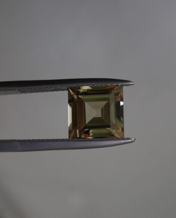 4.13 cts. Zultanite® Square Emerald Cut 9 mm - Image 3