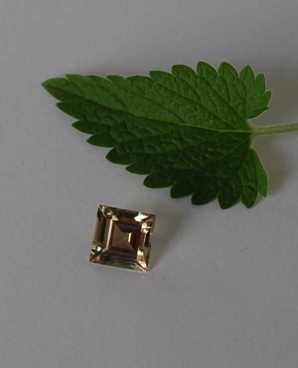 4.13 cts. Zultanite® Square Emerald Cut 9 mm - Image 2