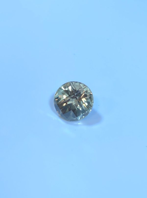 4.78 cts. Zultanite® Round Checkerboard 10mm - Image 5