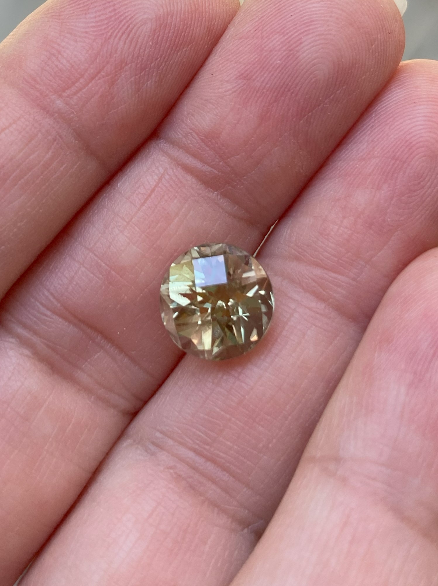 4.78 cts. Zultanite® Round Checkerboard 10mm - Zultanite® Gems
