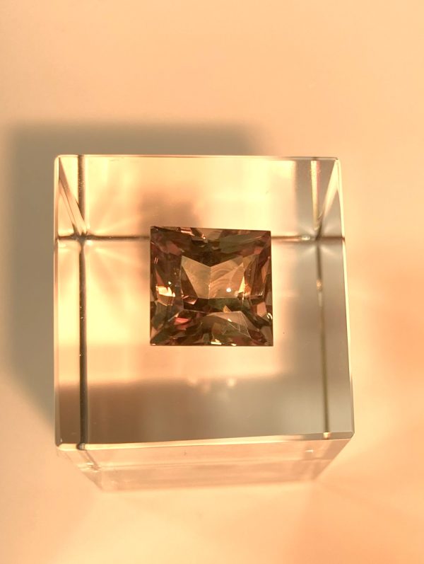 5.83 cts. Zultanite® Princess Cut 10mm - Image 3
