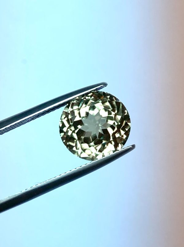 8.23 cts. Zultanite® Modified Portuguese Round 11.5mm - Image 6