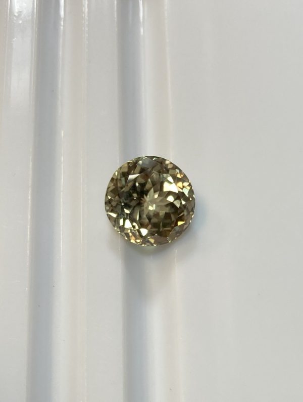 Zultanite® Gemstone, Full Portuguese Round