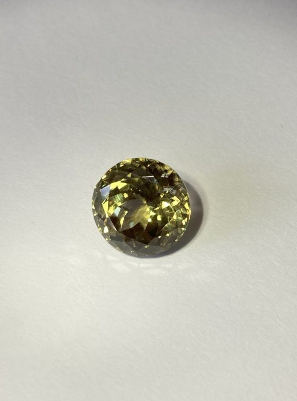 8.00 cts. Zultanite® Full Portuguese Round 11.7mm - Image 3