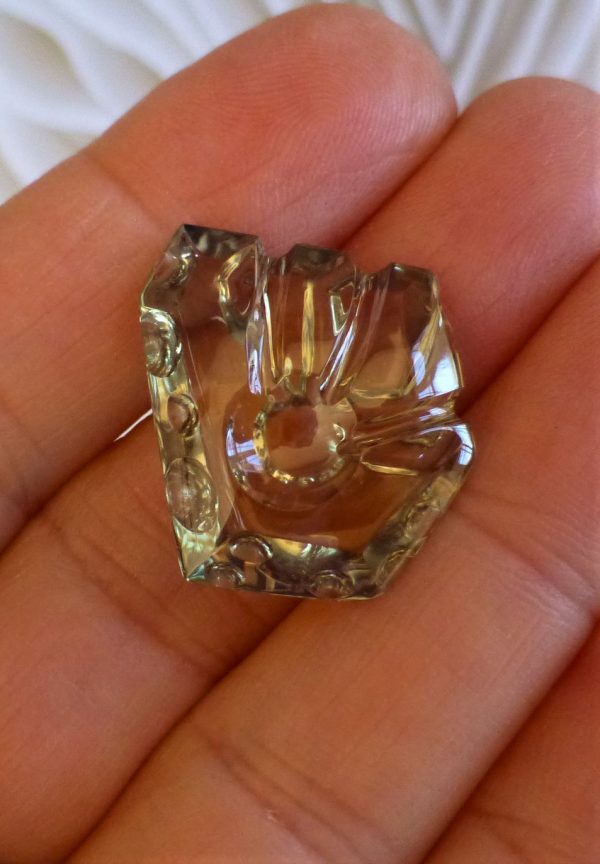 20.69 cts. Zultanite® Aztek by Christopher Wolfsberg - Image 3
