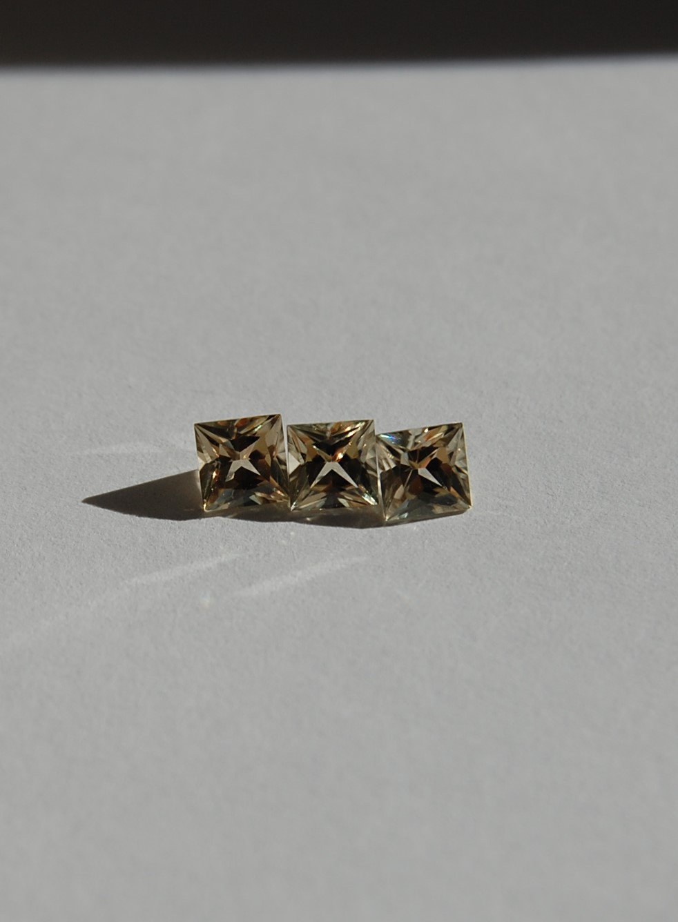 0.59 cts. Zultanite® Princess Cut 5mm - Image 7