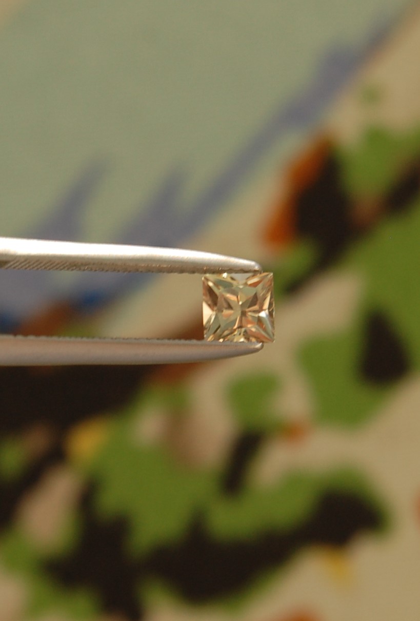 0.59 cts. Zultanite® Princess Cut 5mm - Image 2