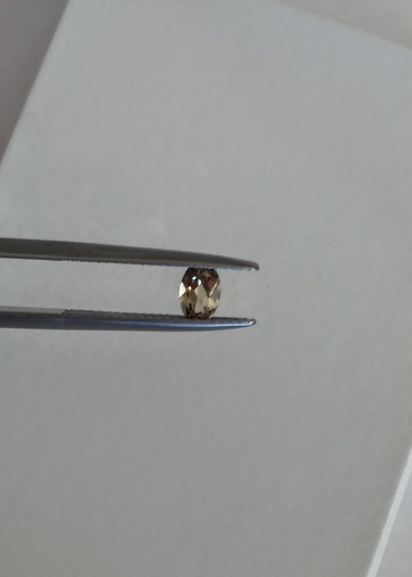 0.47 cts. Zultanite® Oval Cut 6x4mm - Image 5
