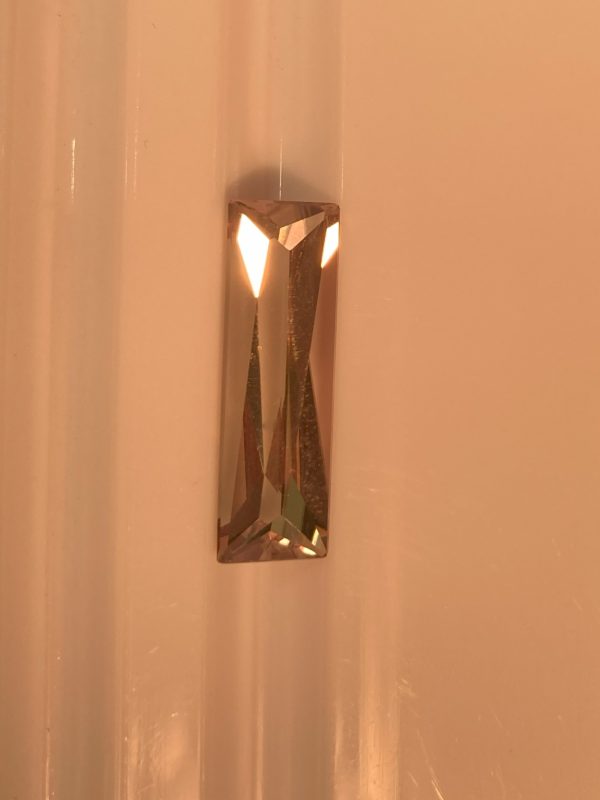 5.84 cts. Zultanite® Wobito Fancy Rectangle 21x6.4mm - Image 2
