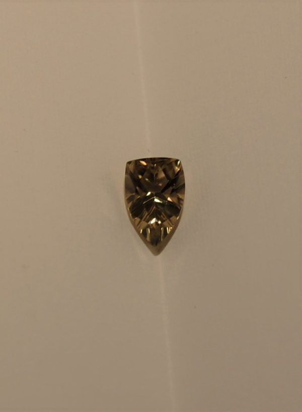 1.54 cts. Zultanite® Triangle Opposed Bar 9x6mm - Image 5