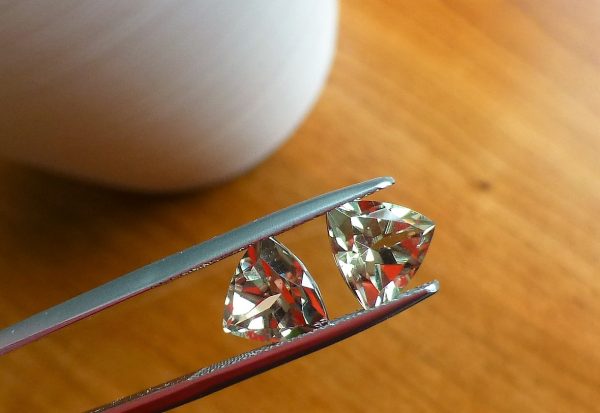 3.80 TCW Zultanite® Pair of Trilliant Cut 8mm - Image 4
