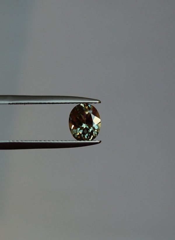 1.32 cts. Zultanite® Oval Cut 8x6mm - Image 3