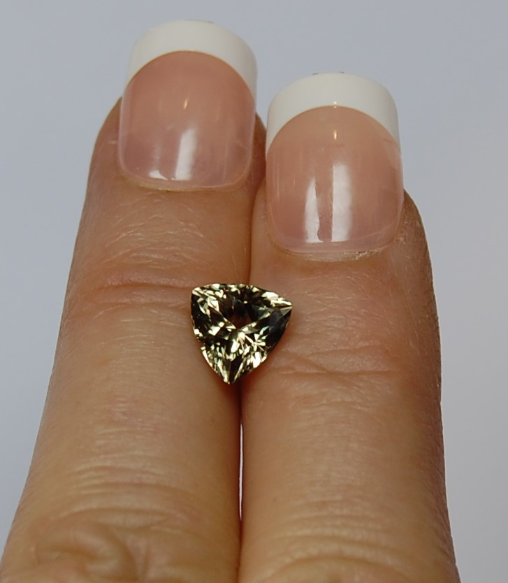 Zultanite Gemstone Trilliant