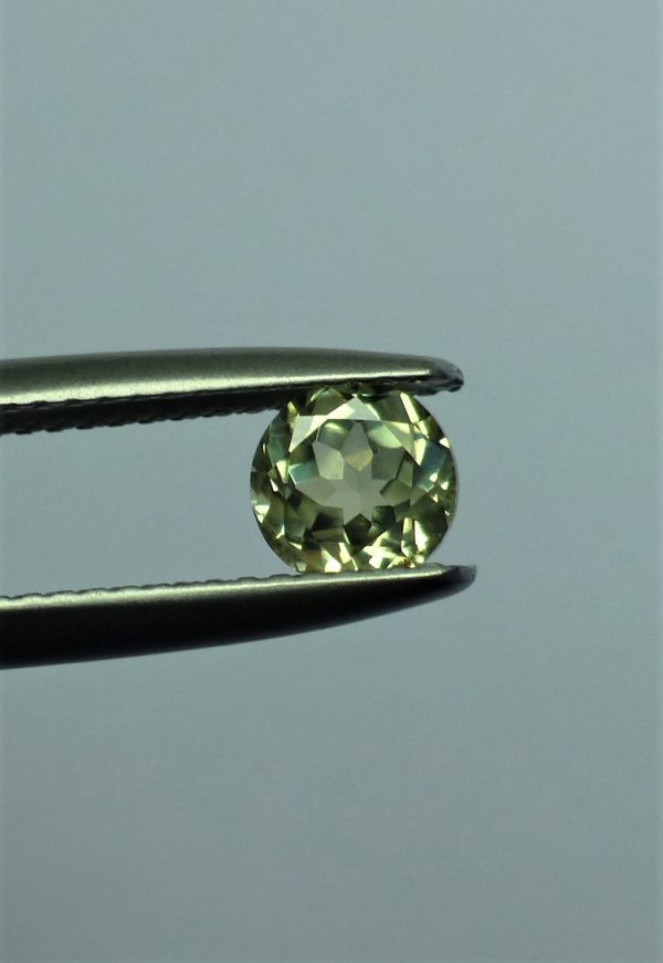 0.84 cts. Zultanite® Round Cut 5.5mm - Image 4