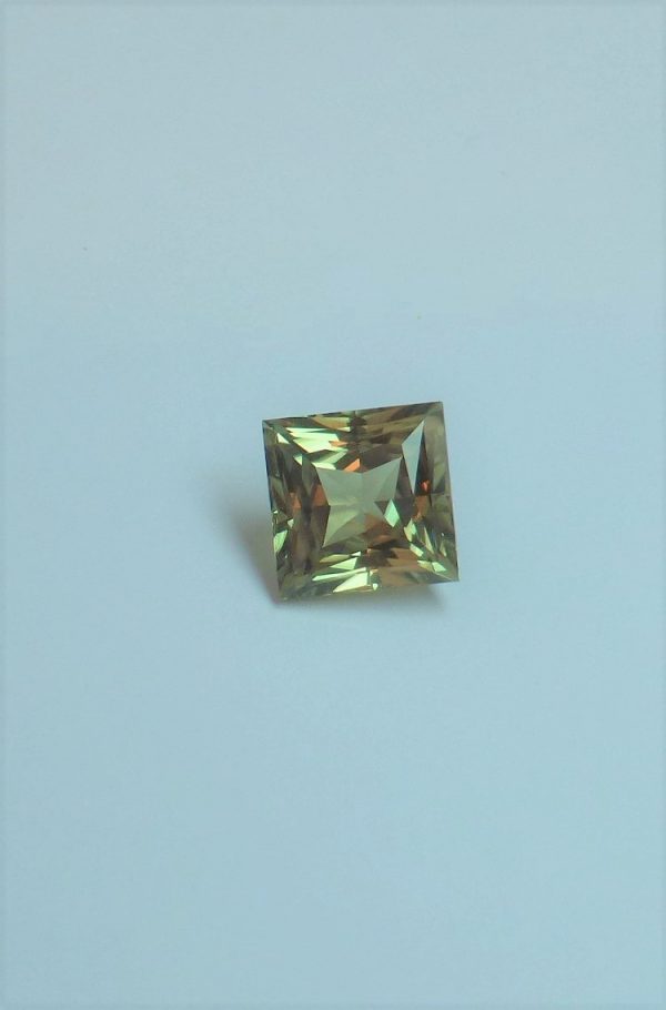 5.75 cts. Zultanite® Princess Cut 9.9x9.8mm - Image 6