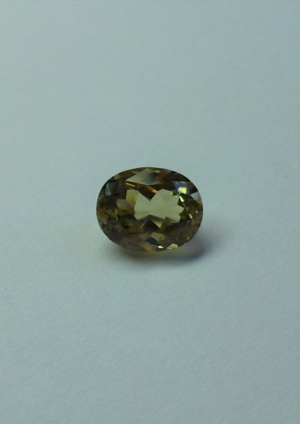 3.43 cts. Zultanite® Oval Cut 10x8mm - Image 7
