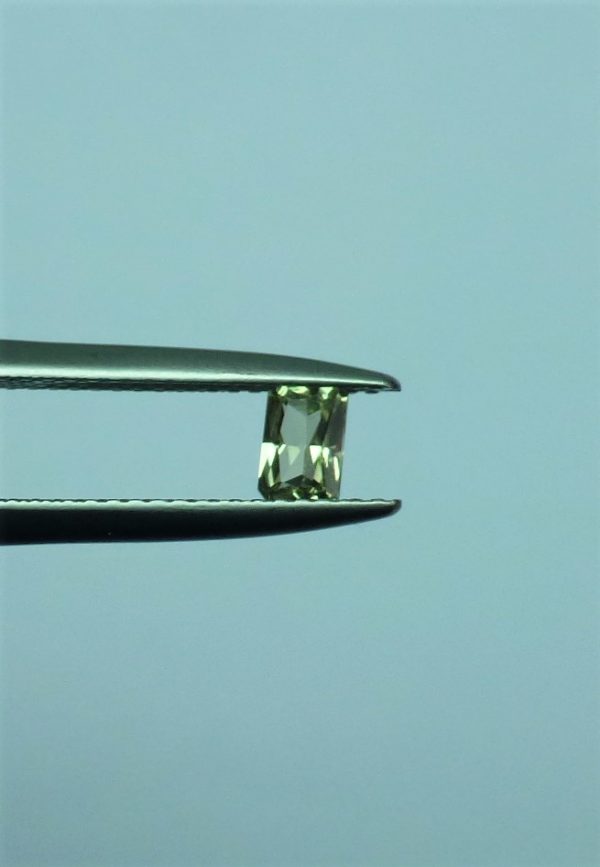 0.30cts. Zultanite® Radiant Cut 5x3mm - Image 3