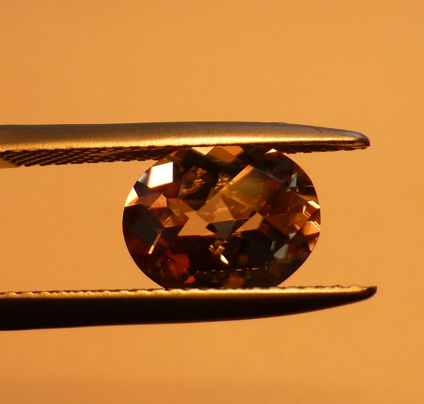 3.42 cts. Zultanite® Oval Checkerboard Cut 10x8mm - Image 3