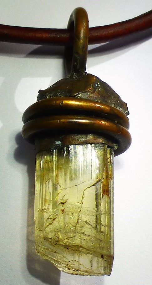 Necklace with 12 carat Color Changing Mineral Specimen Pendant - Image 4