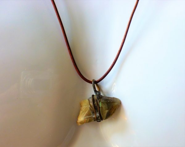 Necklace with  40.05 carat Color Changing Mineral Specimen Pendant - Image 2