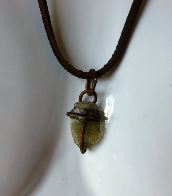 Necklace with 13.85 carat Color Changing Mineral Specimen Pendant - Image 5