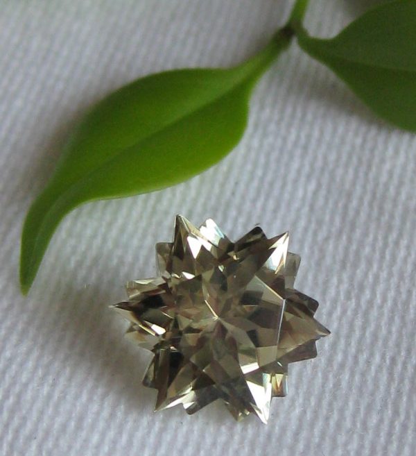 4.27 cts. Zultanite® Wobito Snowflake Gemstone 10mm - Image 2