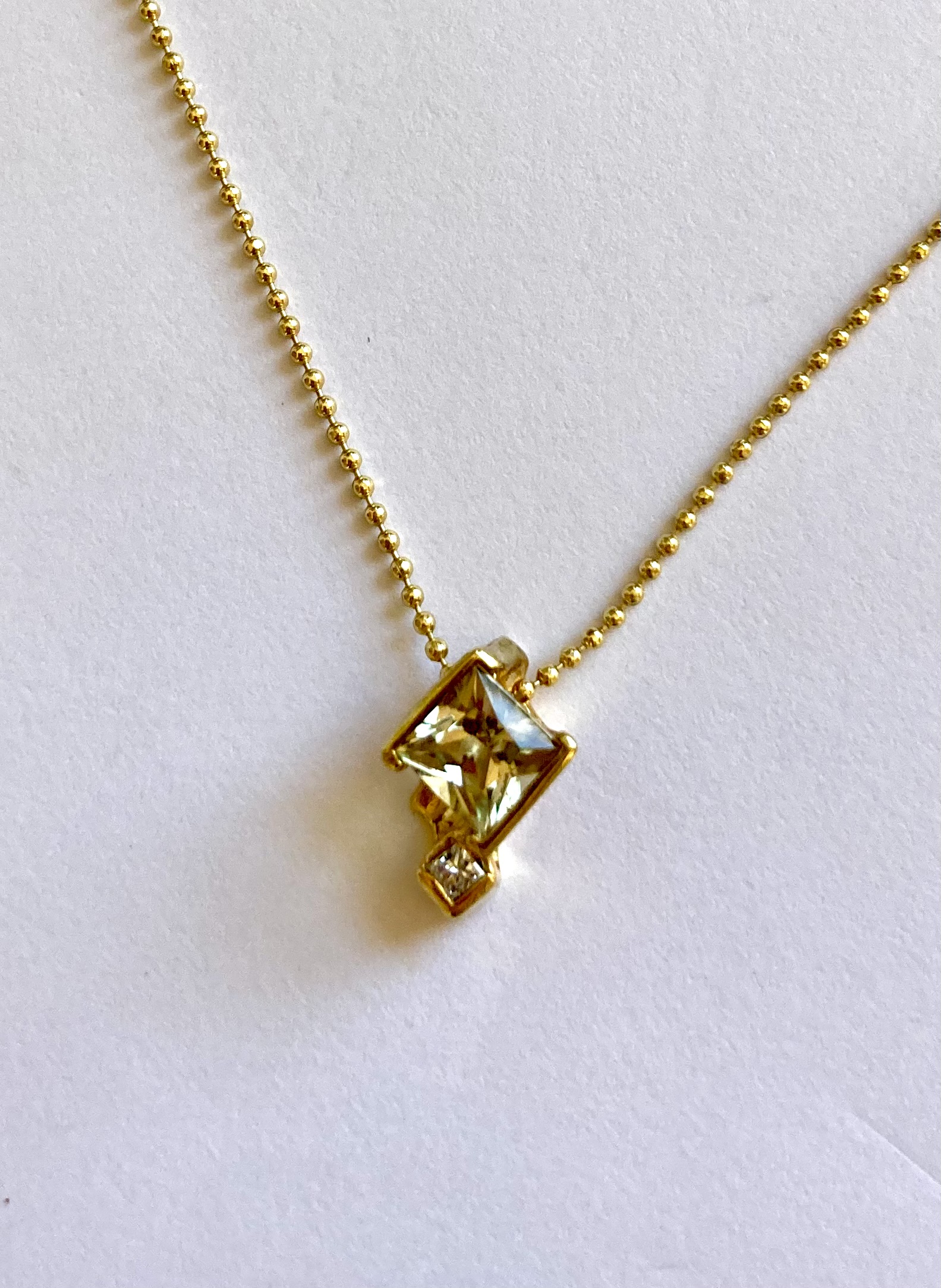Pendant Necklace Gold Plated 14K Silver 0.75 cts. Princess Cut Zultanite