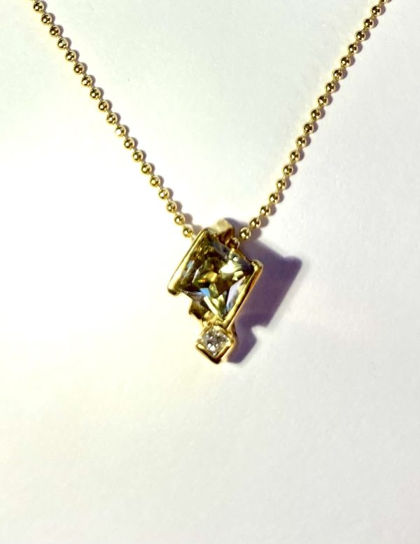 Gold plated Pendant with 5mm Princess Cut Zultanite Gemstone