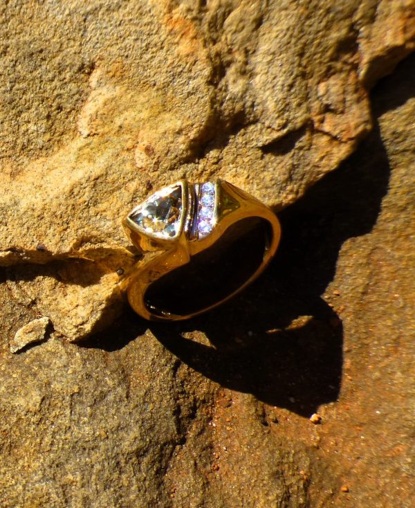 Ring, Yellow Gold Plated Bezel Set 6mm Trillion Zultanite® - Image 3